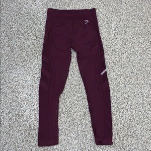 Gym shark leggings